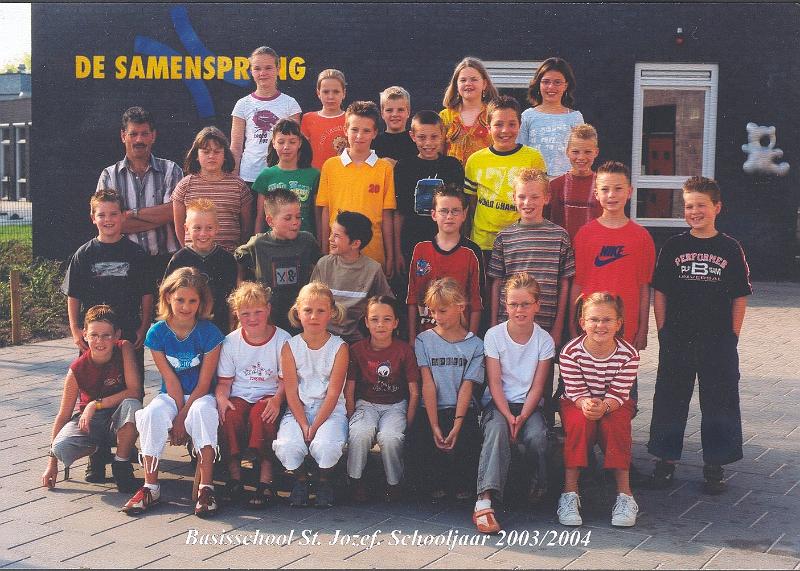 groep 5-6 meester ger van de berg.jpg